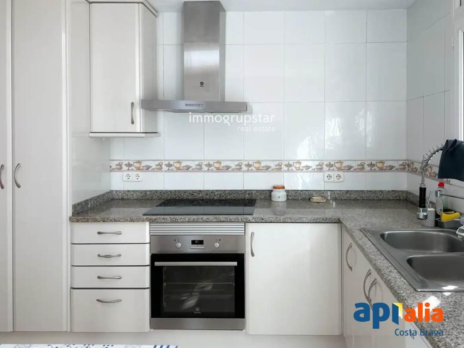 Apartamento de 146m², terraza de 90m² ,parking a tan solo a 7 minutos de la playa y del centro en Sant Feliu de Guíxols. - Foto 8