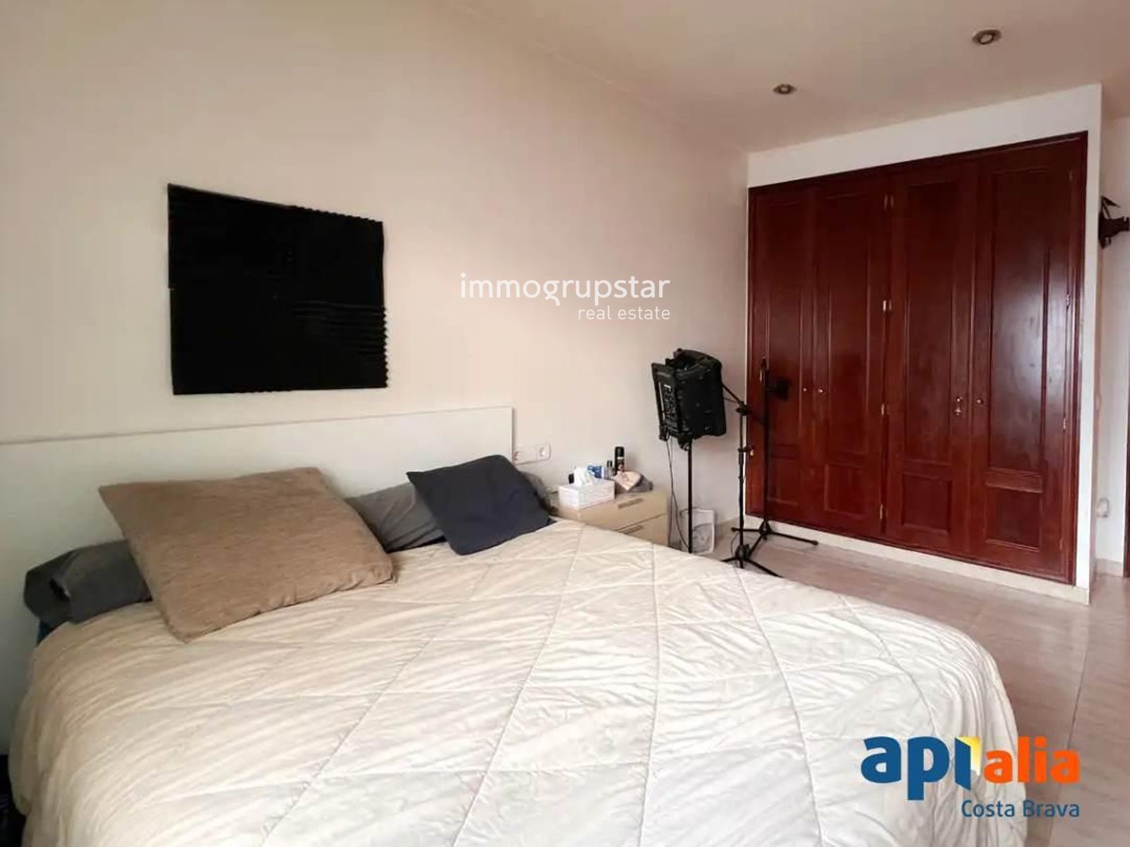 Apartamento de 146m², terraza de 90m² ,parking a tan solo a 7 minutos de la playa y del centro en Sant Feliu de Guíxols. - Foto 13