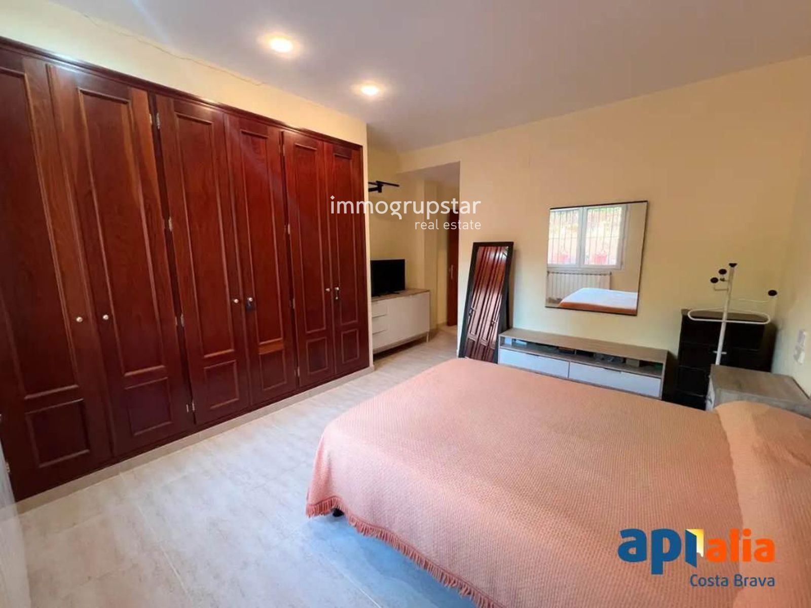 Apartamento de 146m², terraza de 90m² ,parking a tan solo a 7 minutos de la playa y del centro en Sant Feliu de Guíxols. - Foto 18