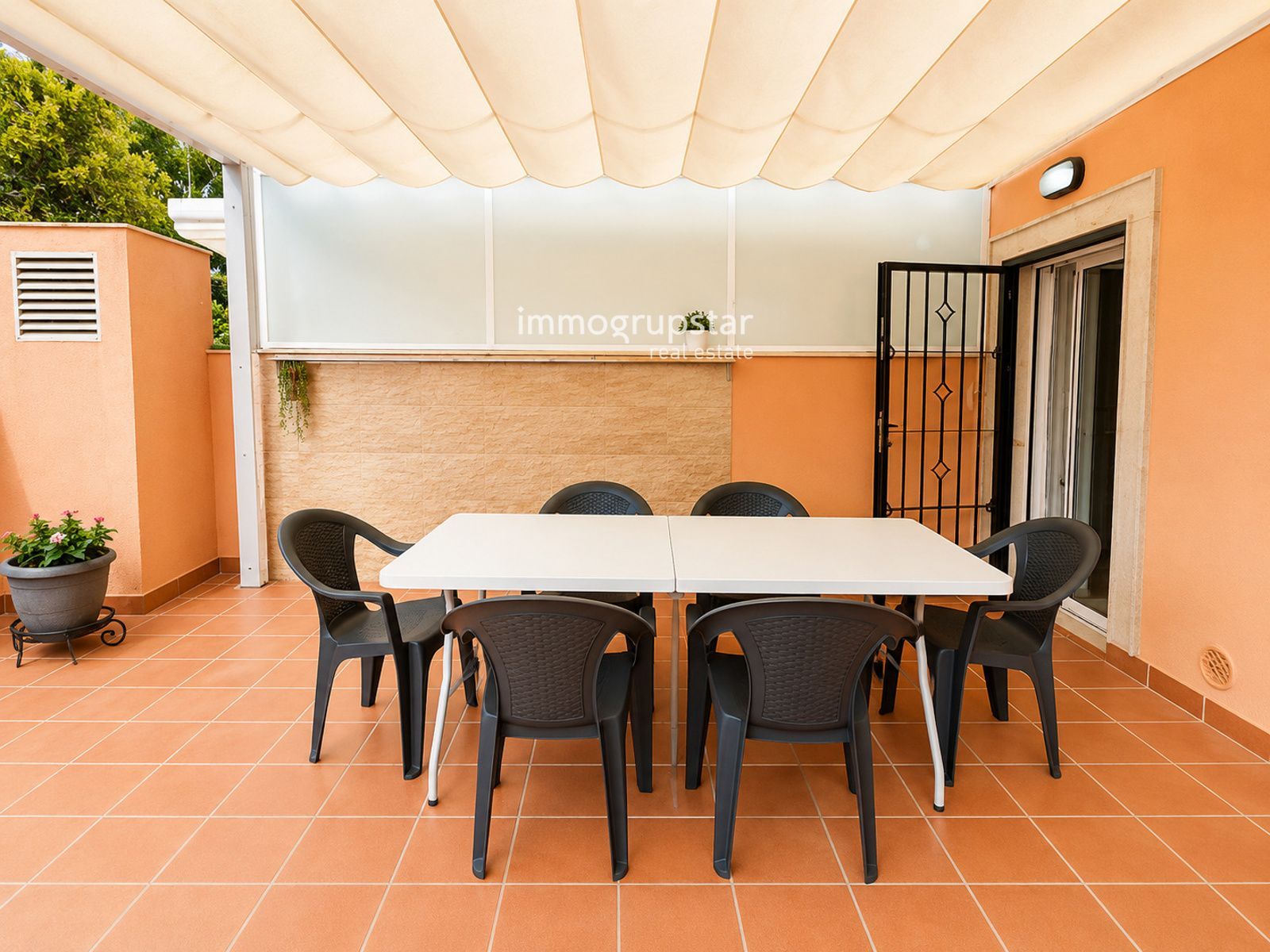 Apartamento de 146m², terraza de 90m² ,parking a tan solo a 7 minutos de la playa y del centro en Sant Feliu de Guíxols. - Foto 11
