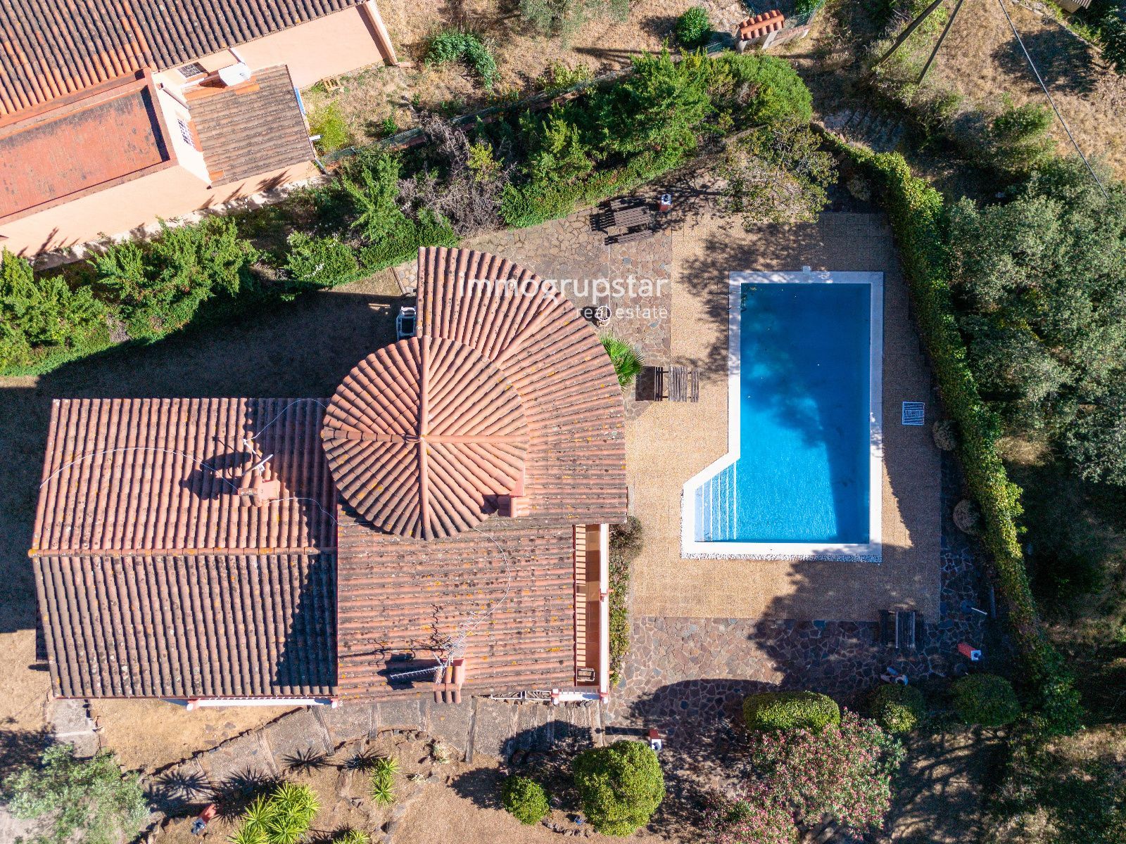 CHALET INDEPENDIENTE CON LICENCIA TURÍSTICA Y PISCINA EN MAS PERE - Foto 3