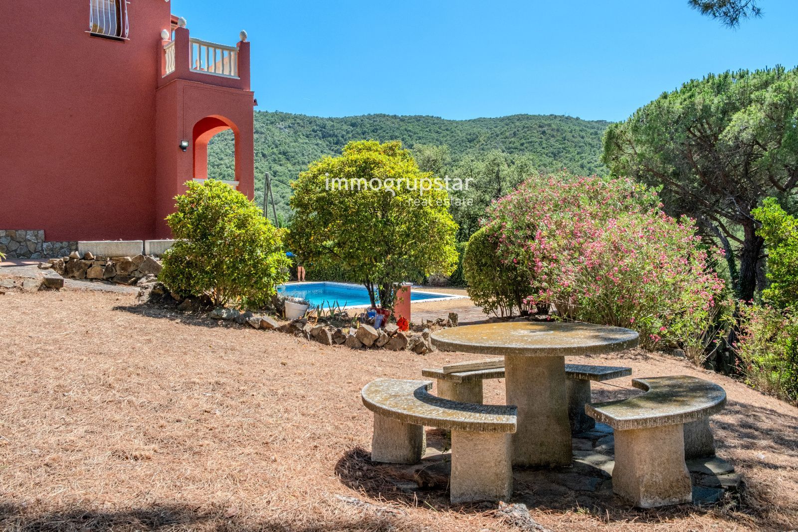 CHALET INDEPENDIENTE CON LICENCIA TURÍSTICA Y PISCINA EN MAS PERE - Foto 8