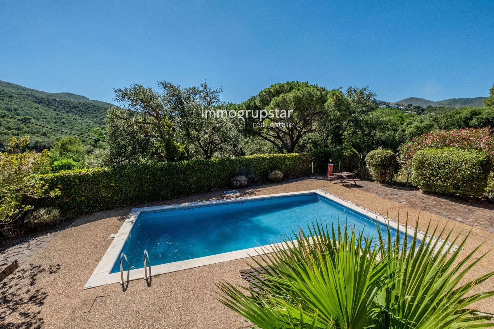 CHALET INDEPENDIENTE CON LICENCIA TURÍSTICA Y PISCINA EN MAS PERE - Foto 56