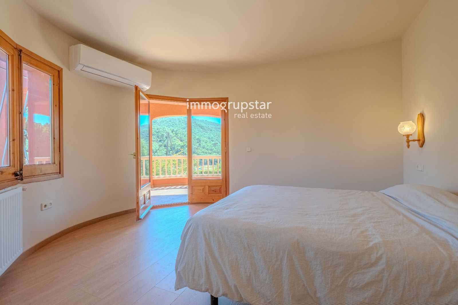 CHALET INDEPENDIENTE CON LICENCIA TURÍSTICA Y PISCINA EN MAS PERE - Foto 28