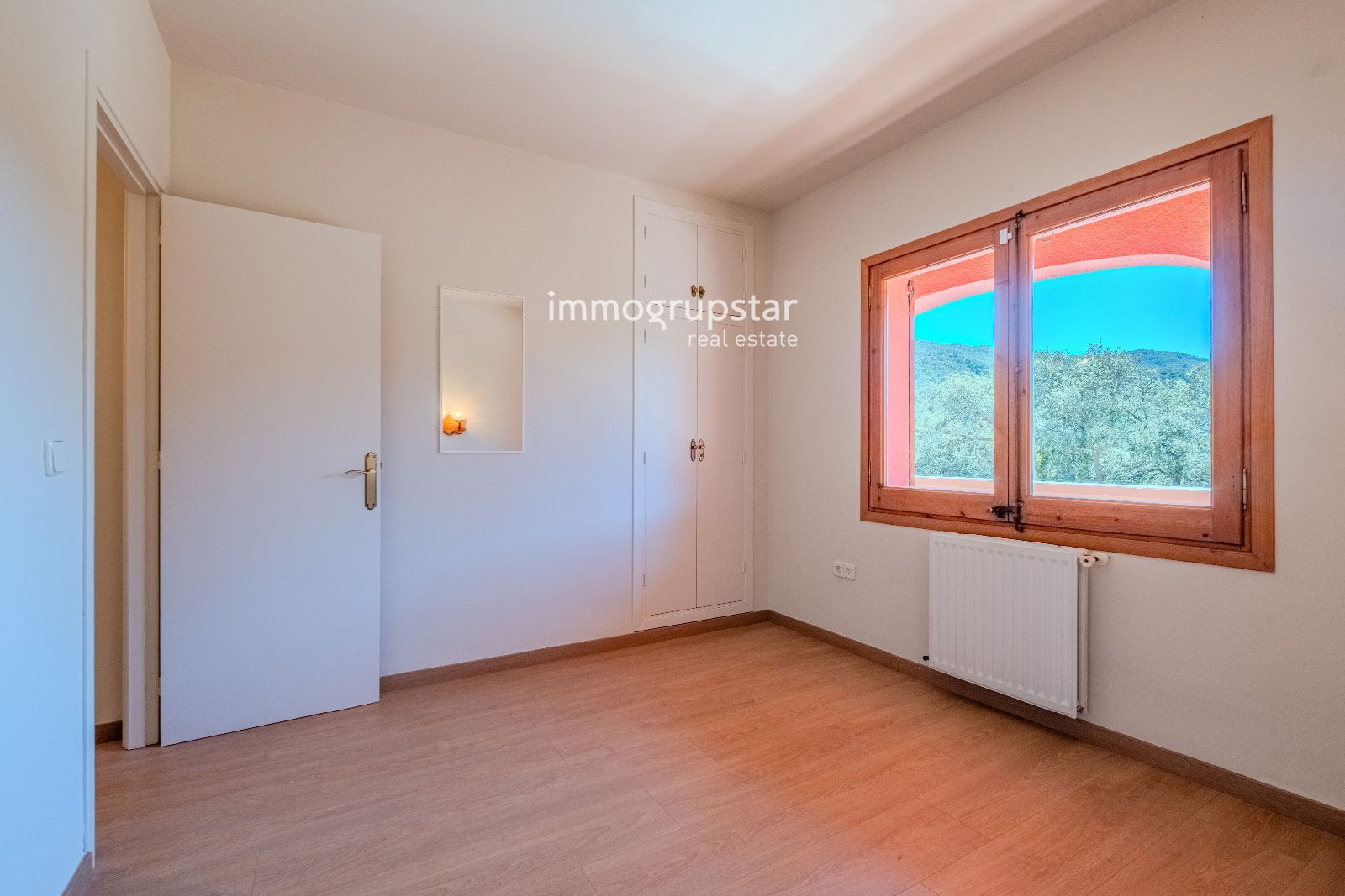 CHALET INDEPENDIENTE CON LICENCIA TURÍSTICA Y PISCINA EN MAS PERE - Foto 38