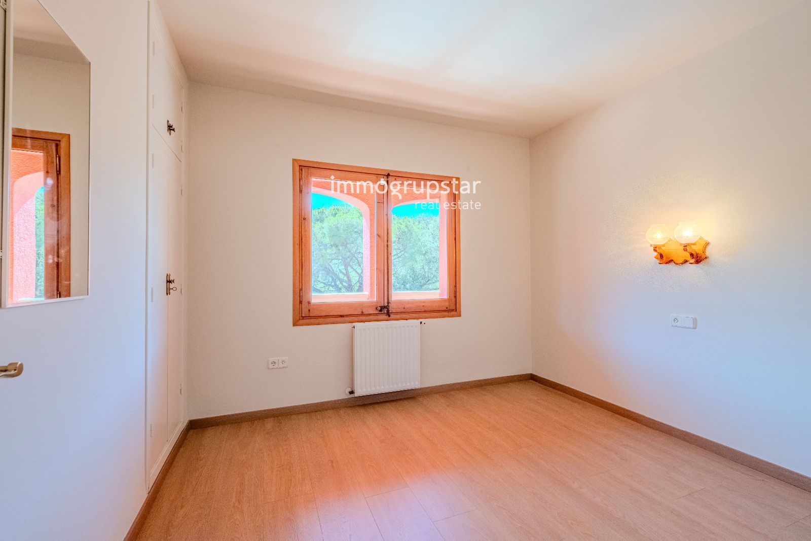 CHALET INDEPENDIENTE CON LICENCIA TURÍSTICA Y PISCINA EN MAS PERE - Foto 39