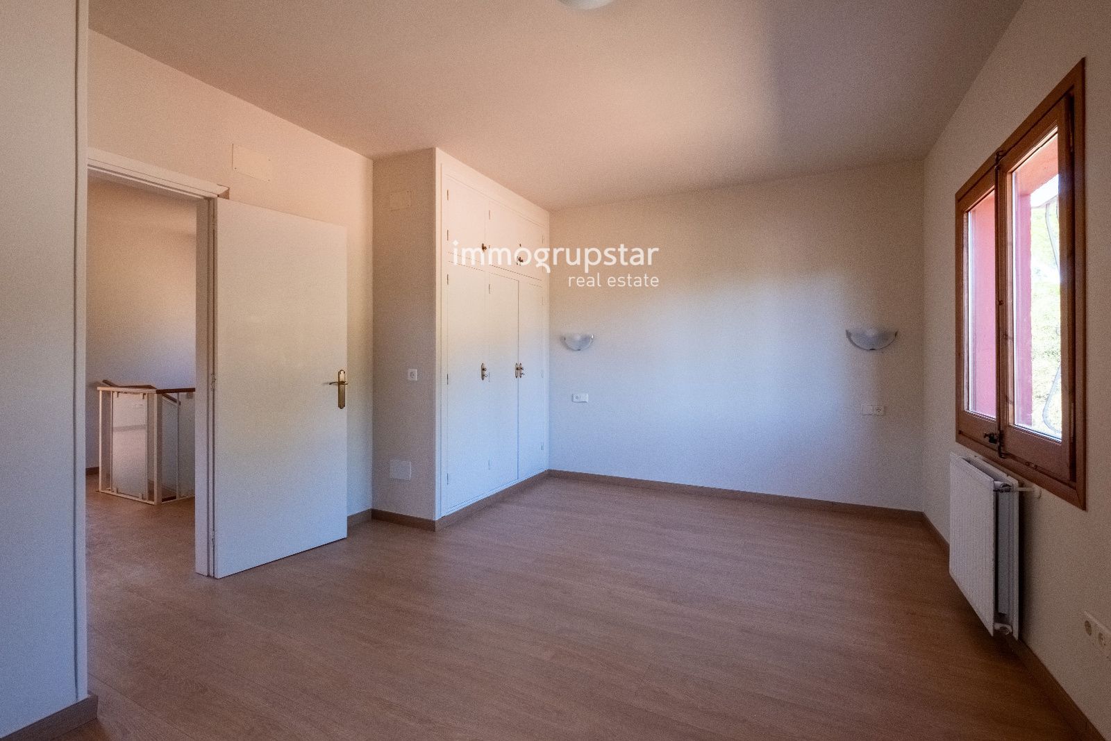 CHALET INDEPENDIENTE CON LICENCIA TURÍSTICA Y PISCINA EN MAS PERE - Foto 45