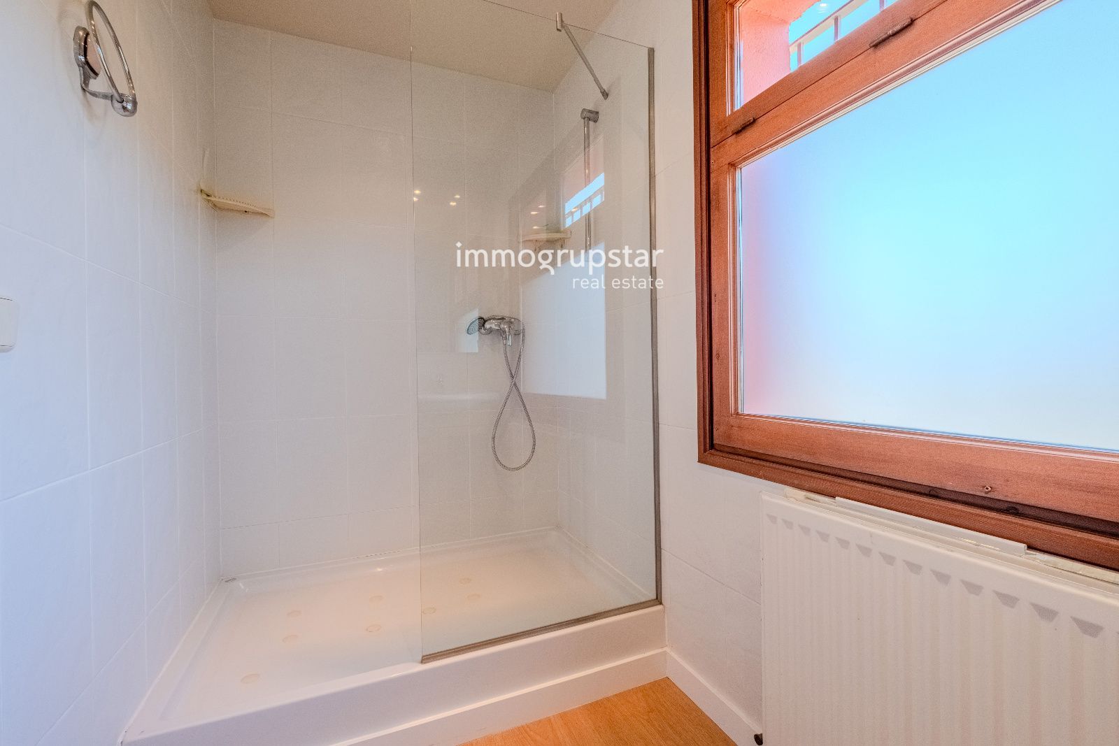 CHALET INDEPENDIENTE CON LICENCIA TURÍSTICA Y PISCINA EN MAS PERE - Foto 47