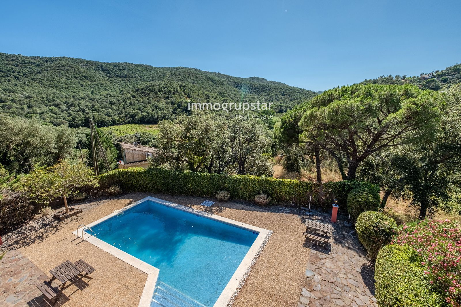 CHALET INDEPENDIENTE CON LICENCIA TURÍSTICA Y PISCINA EN MAS PERE - Foto 55