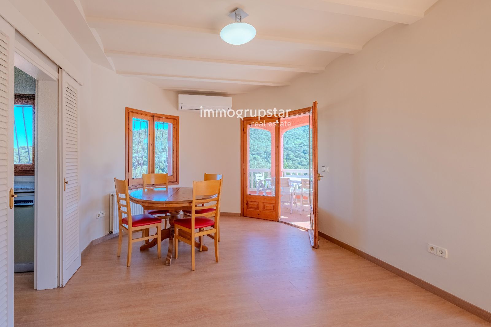 CHALET INDEPENDIENTE CON LICENCIA TURÍSTICA Y PISCINA EN MAS PERE - Foto 19