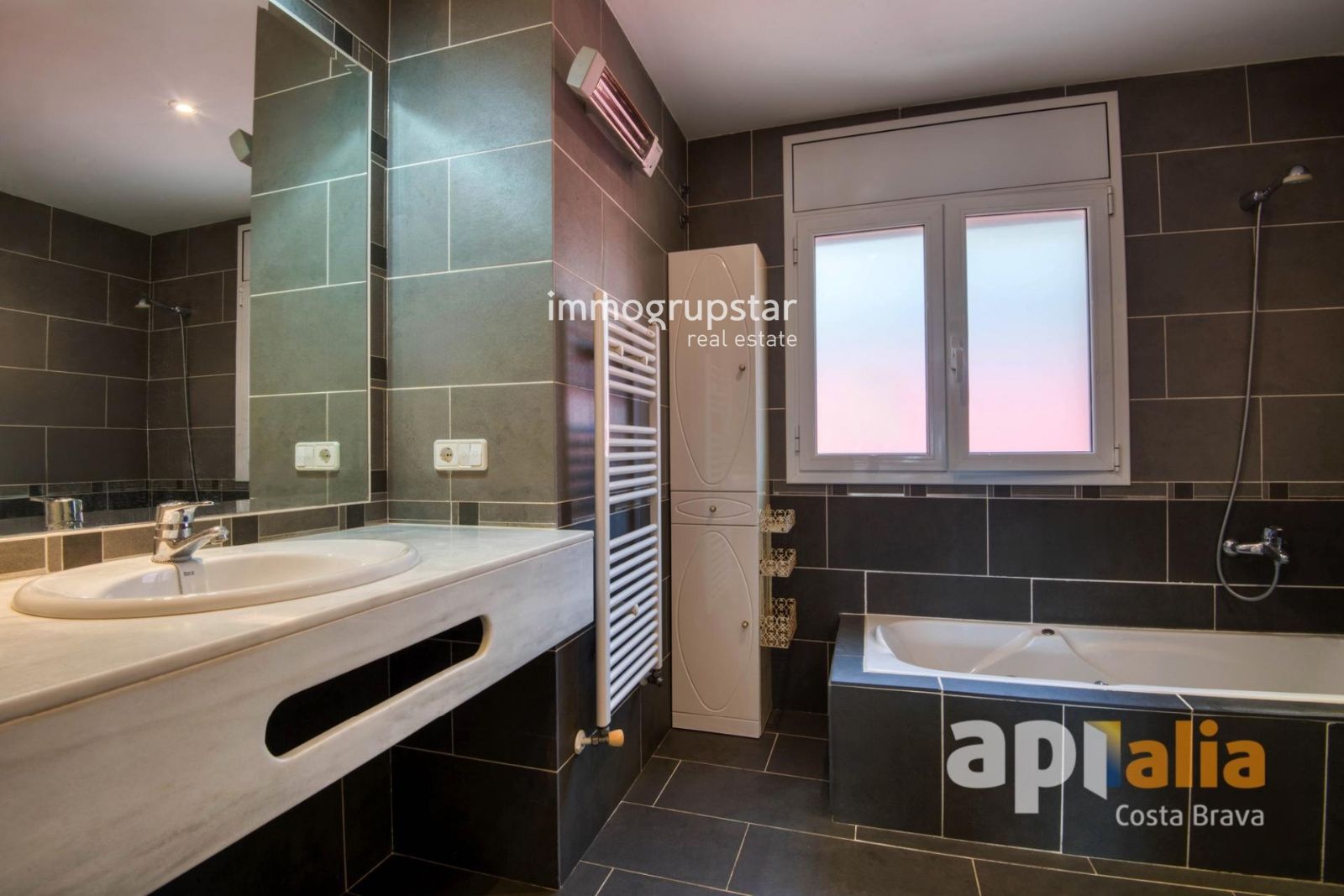 EXCLUSIVA APIALIA COSTA BRAVA | Casa con dos viviendas, piscina y vistas en Calonge - Foto 11