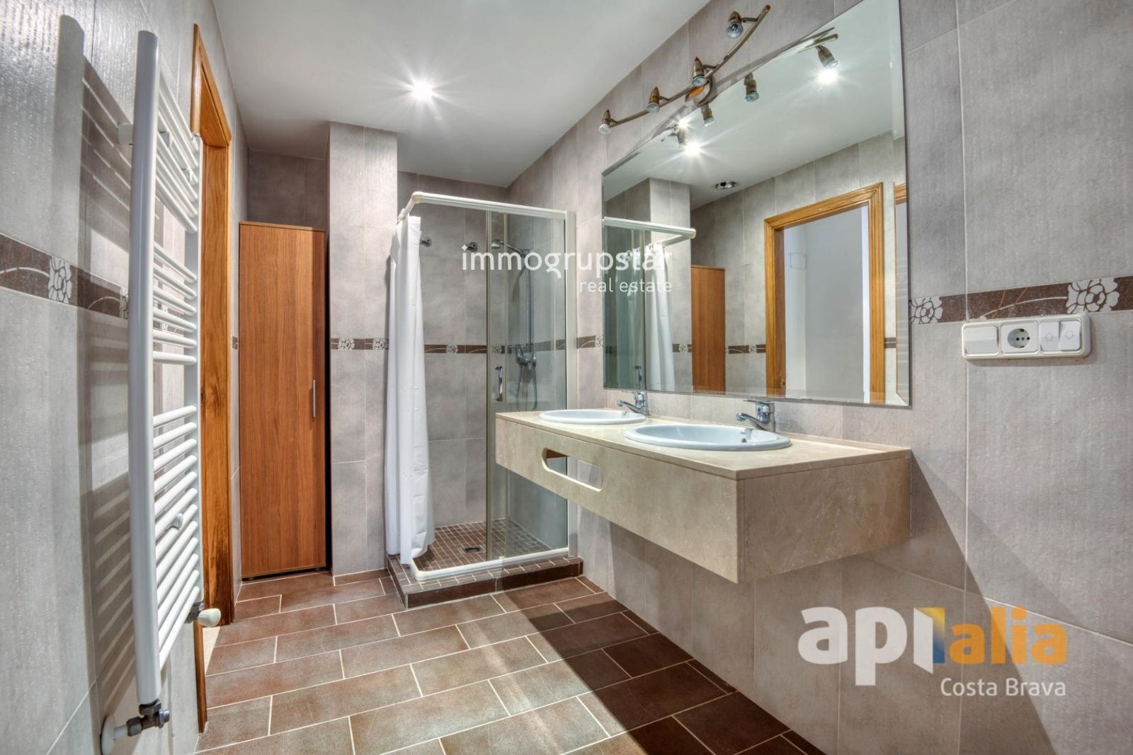 EXCLUSIVA APIALIA COSTA BRAVA | Casa con dos viviendas, piscina y vistas en Calonge - Foto 23