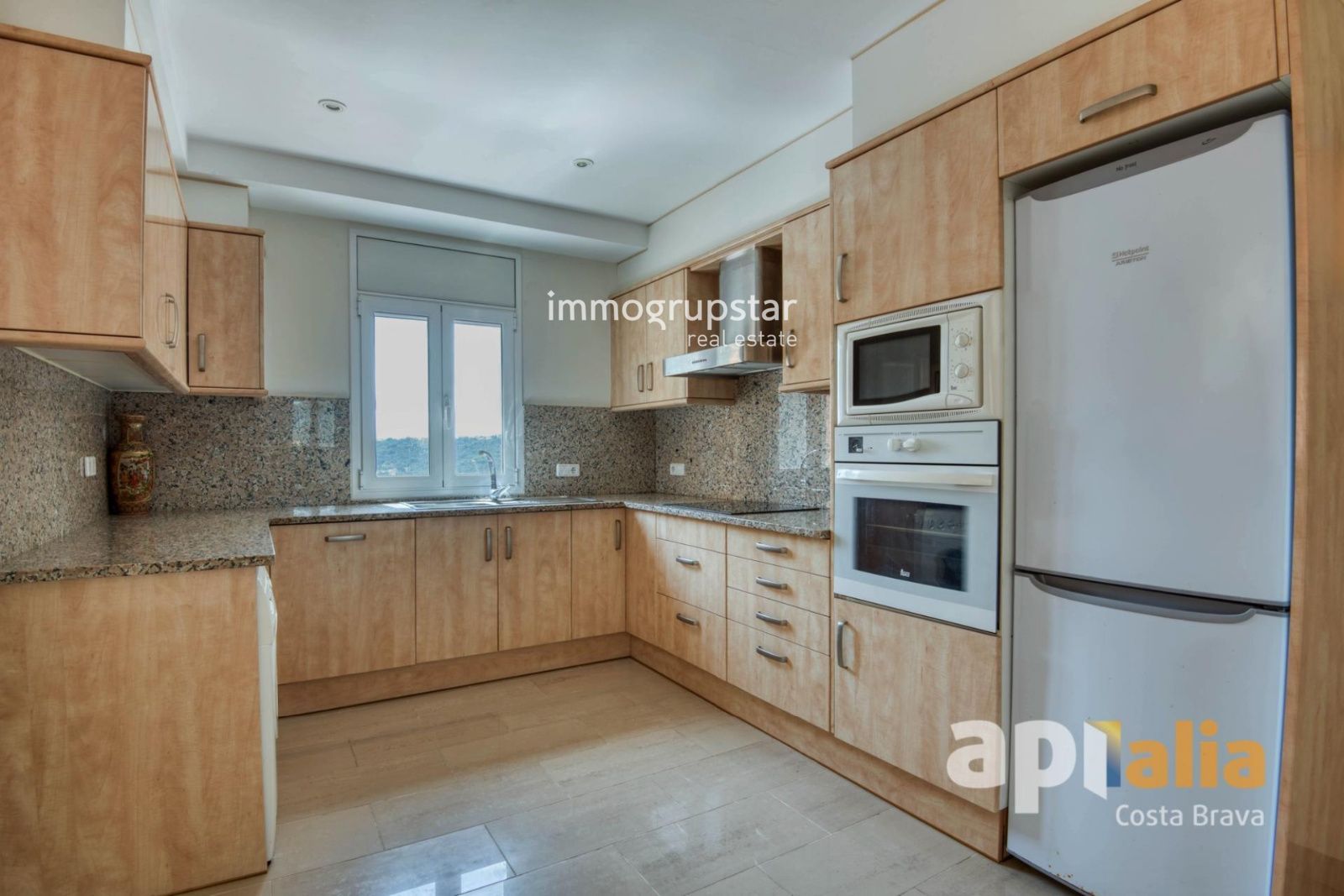 EXCLUSIVA APIALIA COSTA BRAVA | Casa con dos viviendas, piscina y vistas en Calonge - Foto 18