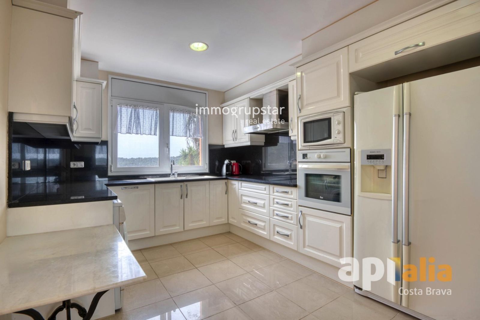 EXCLUSIVA APIALIA COSTA BRAVA | Casa con dos viviendas, piscina y vistas en Calonge - Foto 8