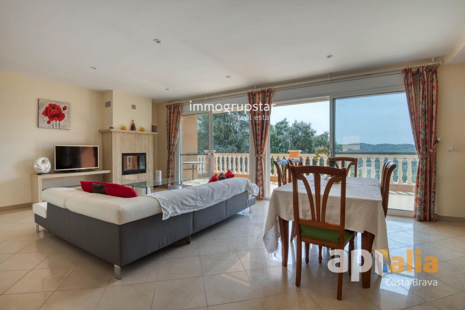 EXCLUSIVA APIALIA COSTA BRAVA | Casa con dos viviendas, piscina y vistas en Calonge - Foto 5