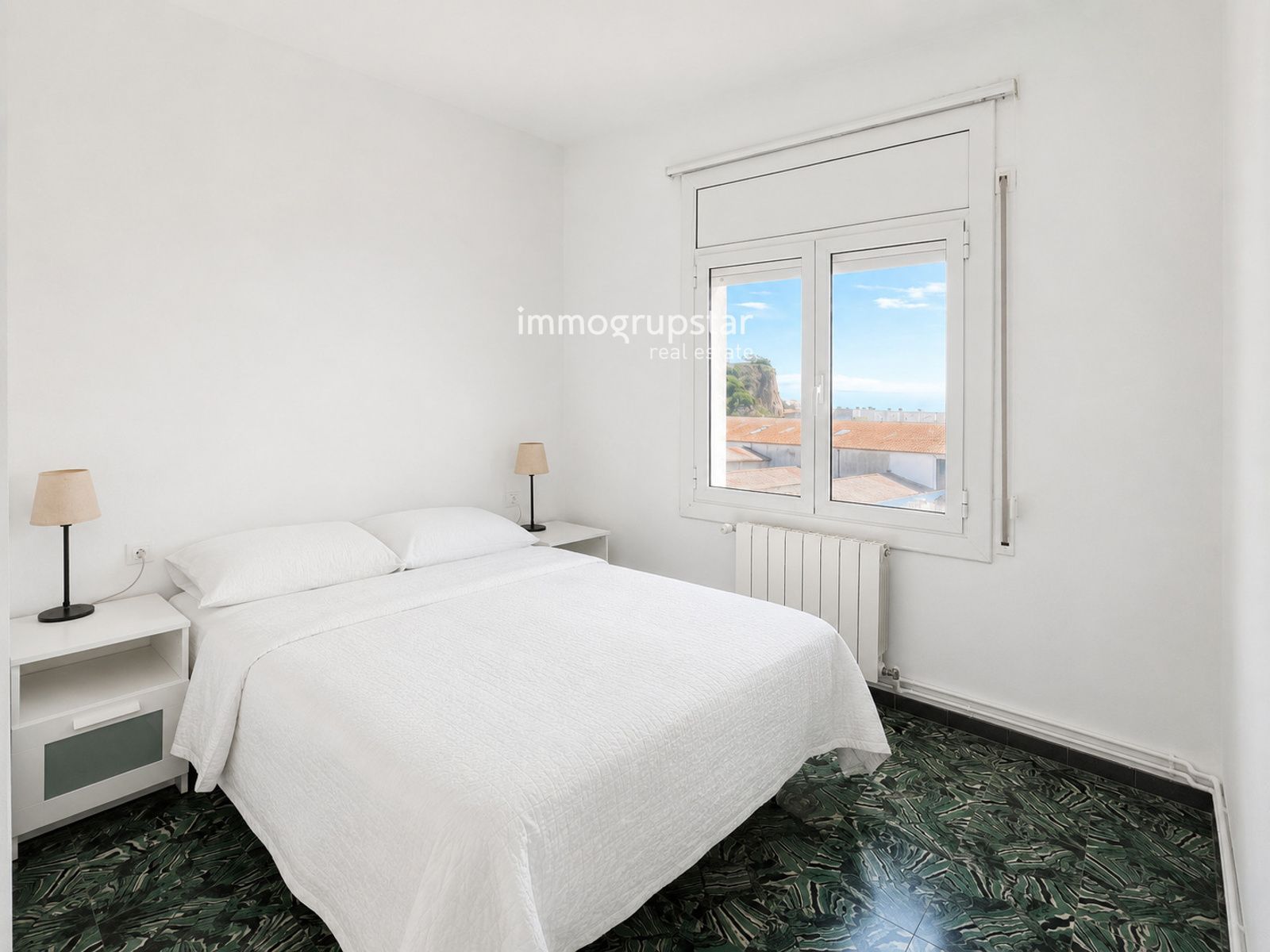 Exclusivo apartamento con terraza, garaje y vistas en Palamós - Foto 25