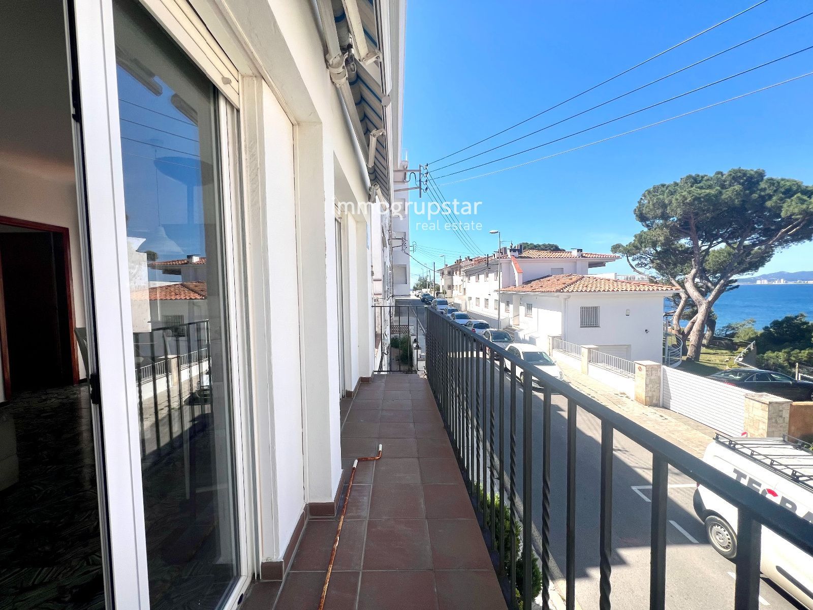 Exclusivo apartamento con terraza, garaje y vistas en Palamós - Foto 31