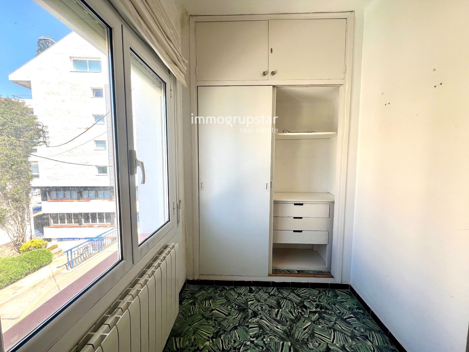 Exclusivo apartamento con terraza, garaje y vistas en Palamós - Foto 29