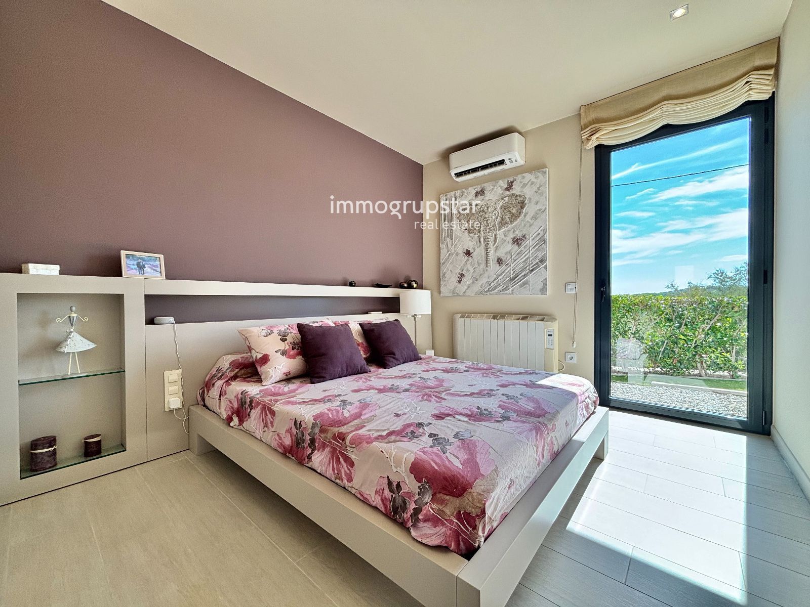 Villa moderna de una planta con piscina - Foto 20