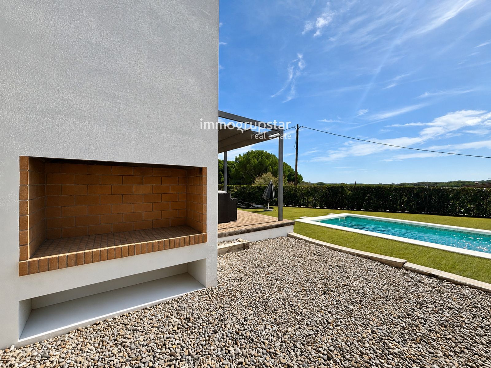 Villa moderna de una planta con piscina - Foto 34