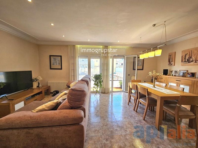 дуплекс на продажу Sant Feliu de Guíxols, Girona. Ref: 1496. Immogrupstar