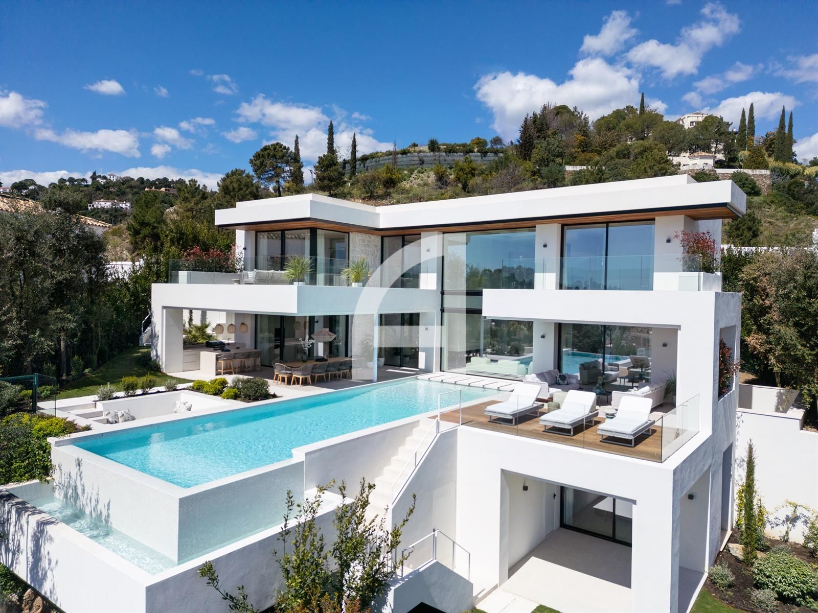 Chalet Independiente en venta Marbella, Málaga. Ref: 15431. GuinotPrunera