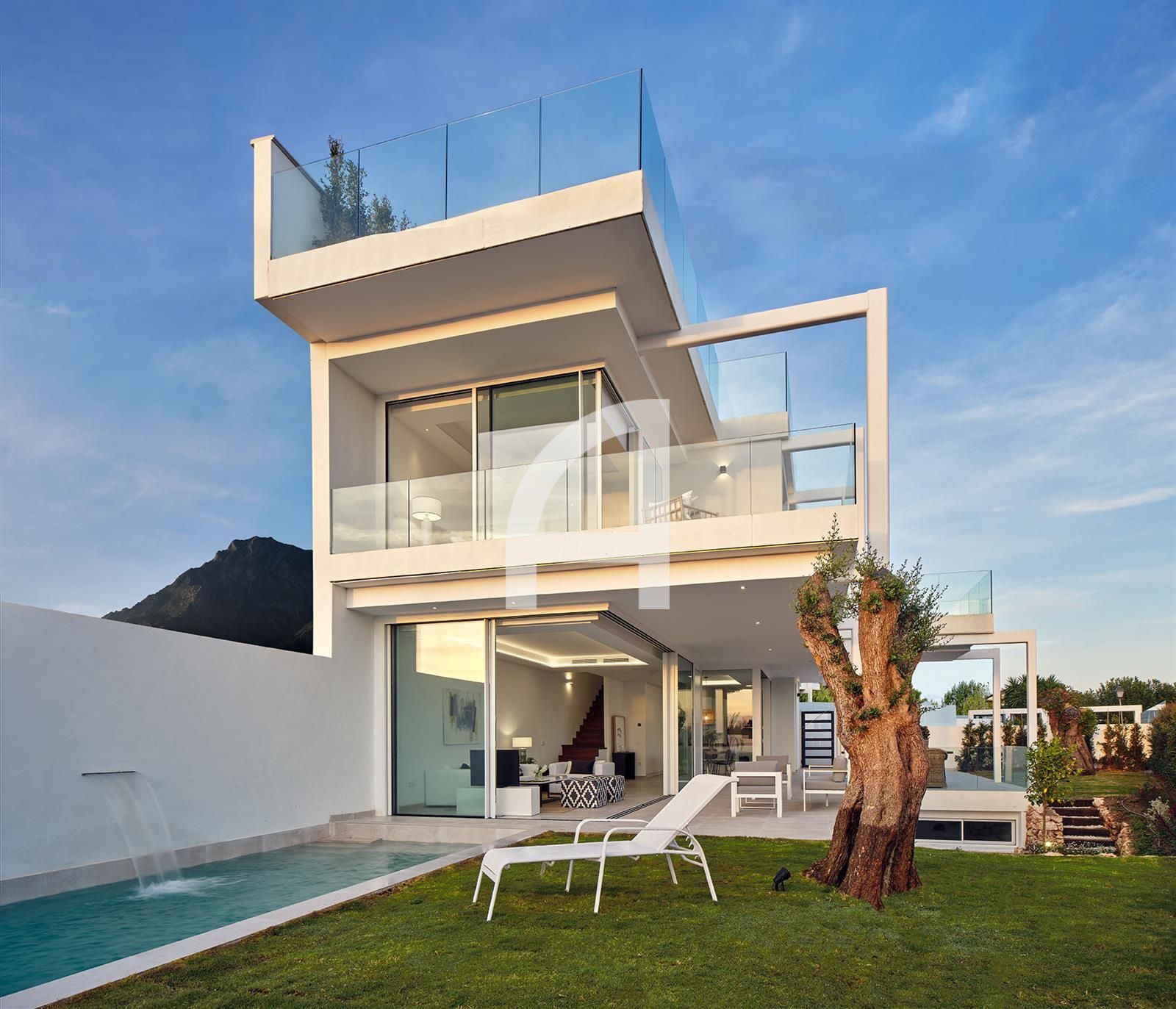 Chalet Independiente en venta Marbella, Málaga. Ref: 15575. GuinotPrunera