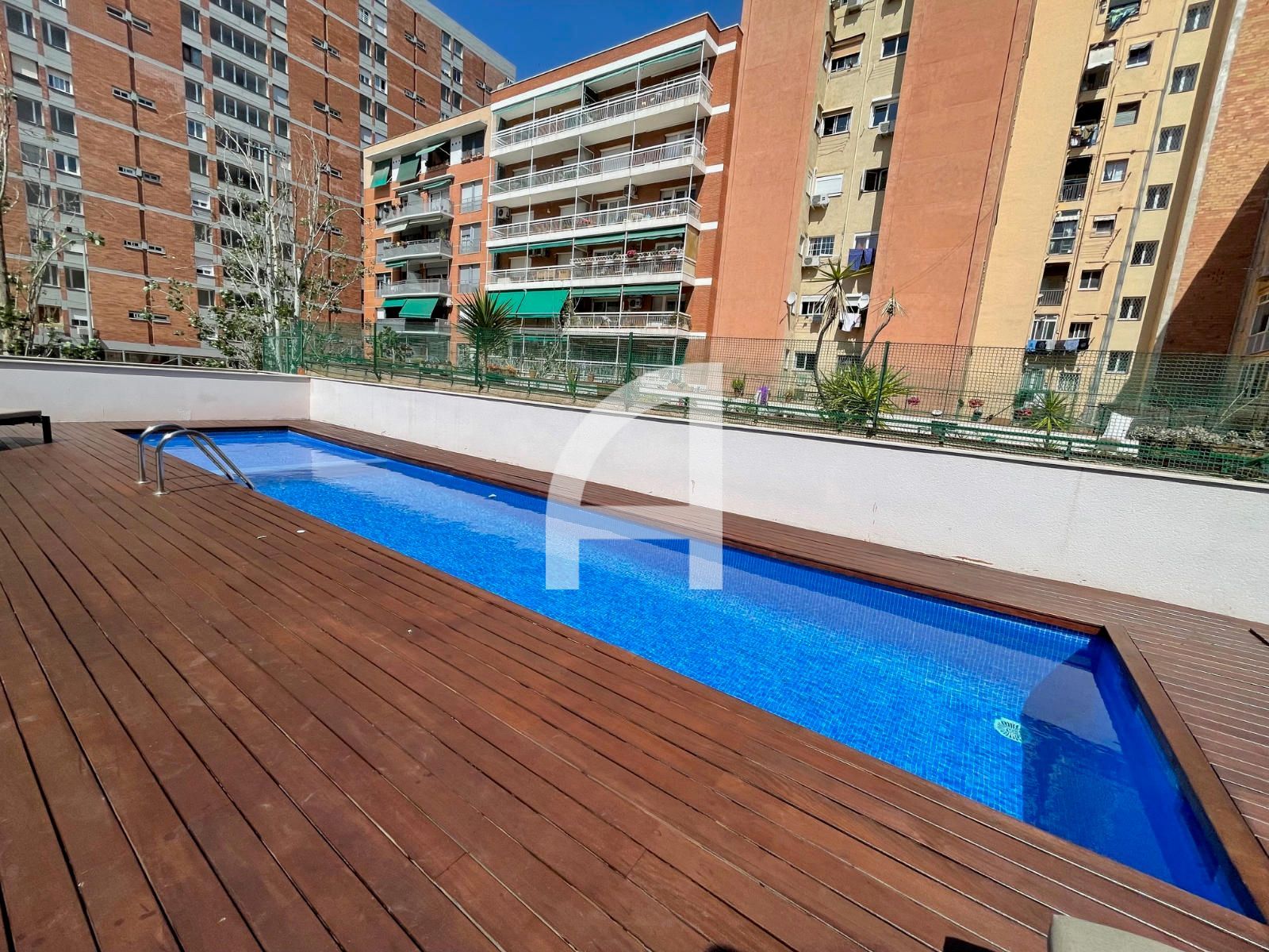 Piscina comunitaria
