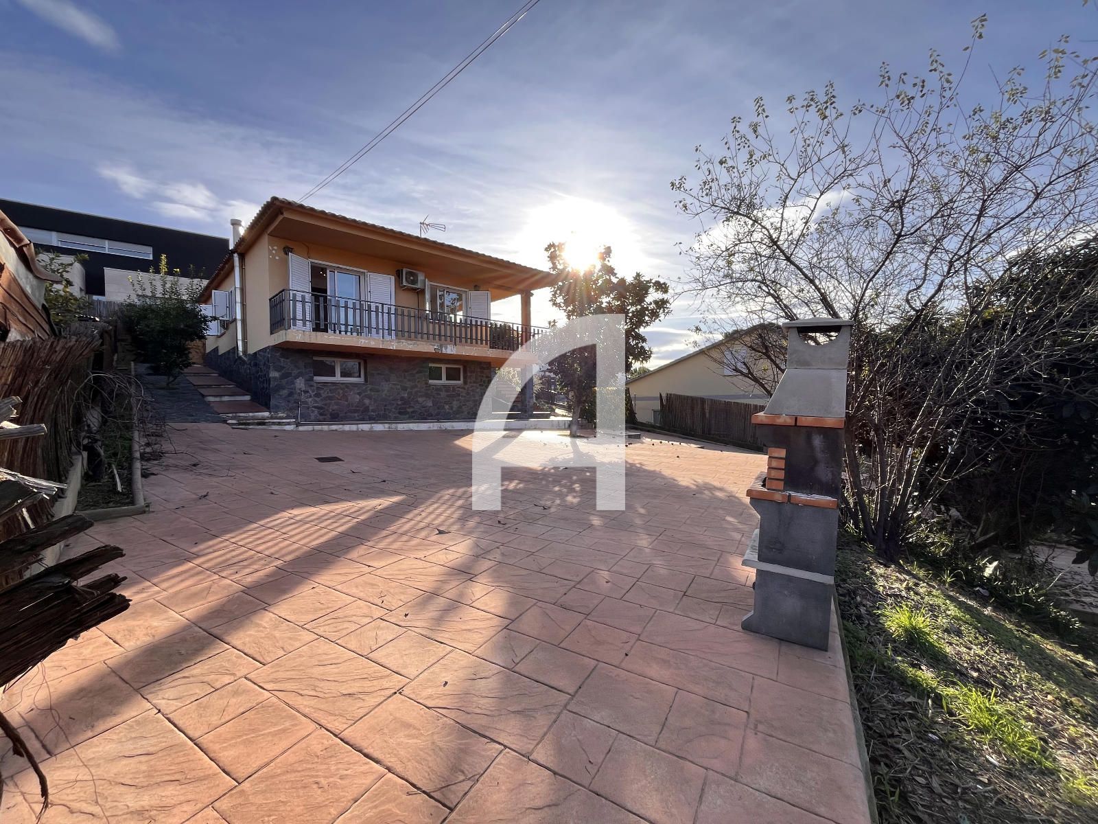 Maison en vente Canoves, Barcelona. Ref: 16082. GuinotPrunera