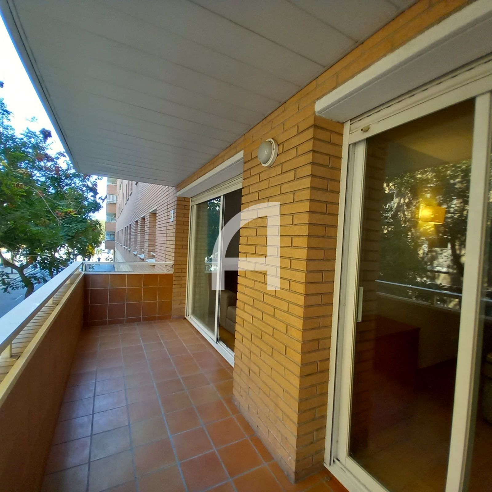 Piso en alquiler Barcelona. Ref: 16980. GuinotPrunera