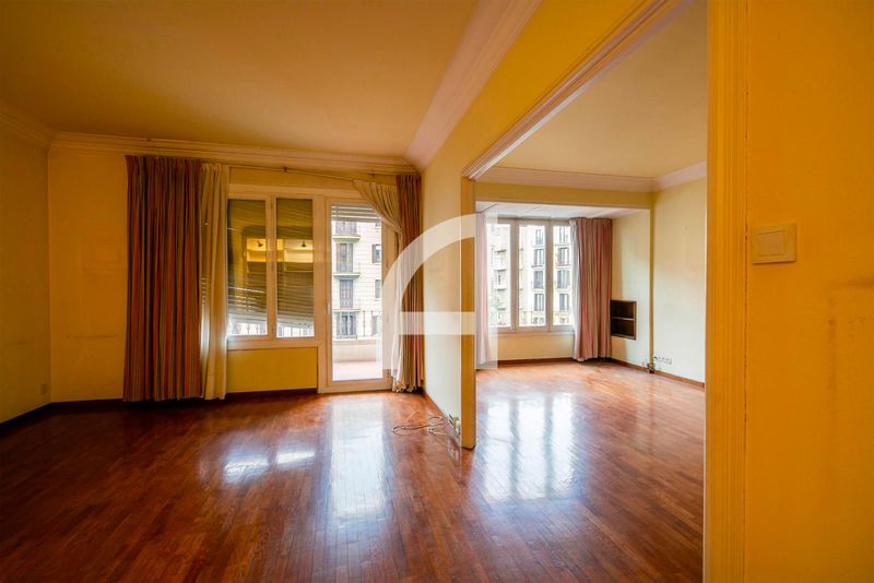 PISO EN ZONA EXCLUSIVA CON SERVICIO DE CONSERJERÍA | Ref: 16985