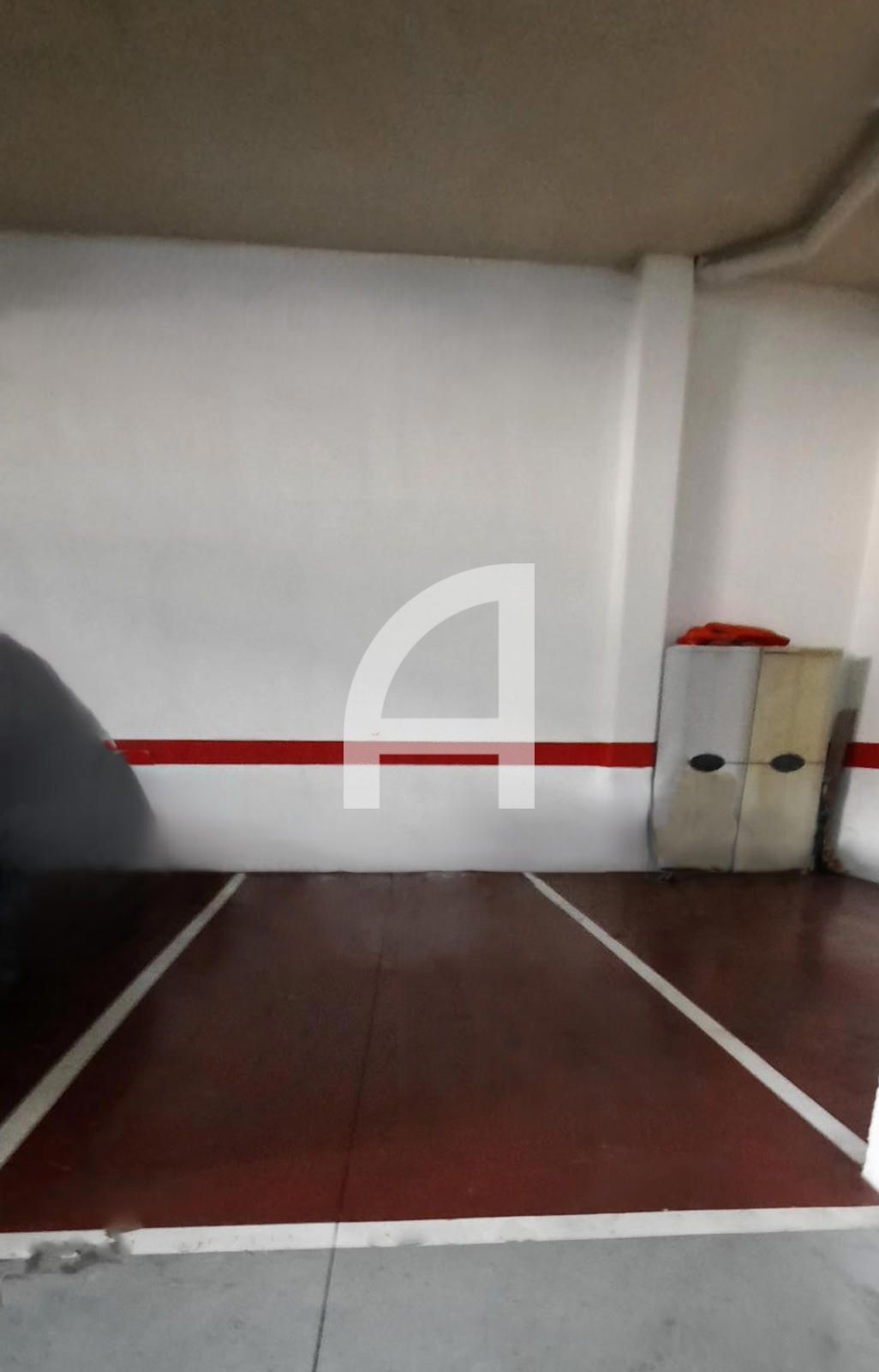 Garatge en lloguer Girona. Ref: 17135. GuinotPrunera