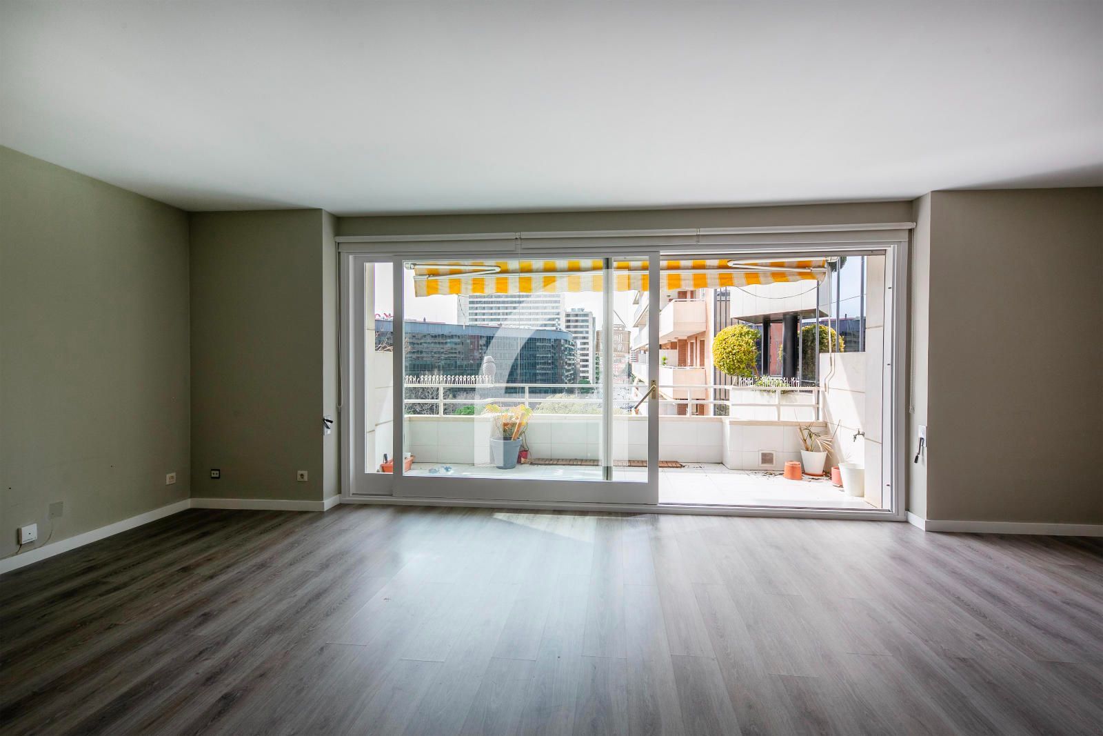 Pis en venda Barcelona. Ref: 17154. GuinotPrunera