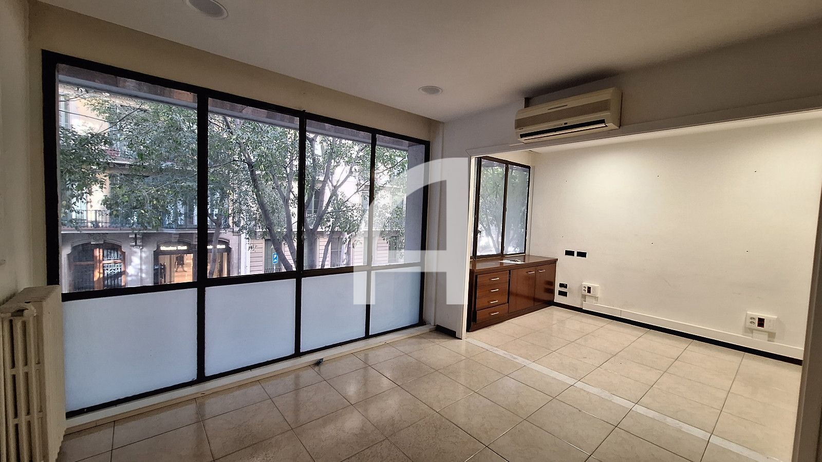 Oficina en alquiler Barcelona. Ref: 17217. GuinotPrunera