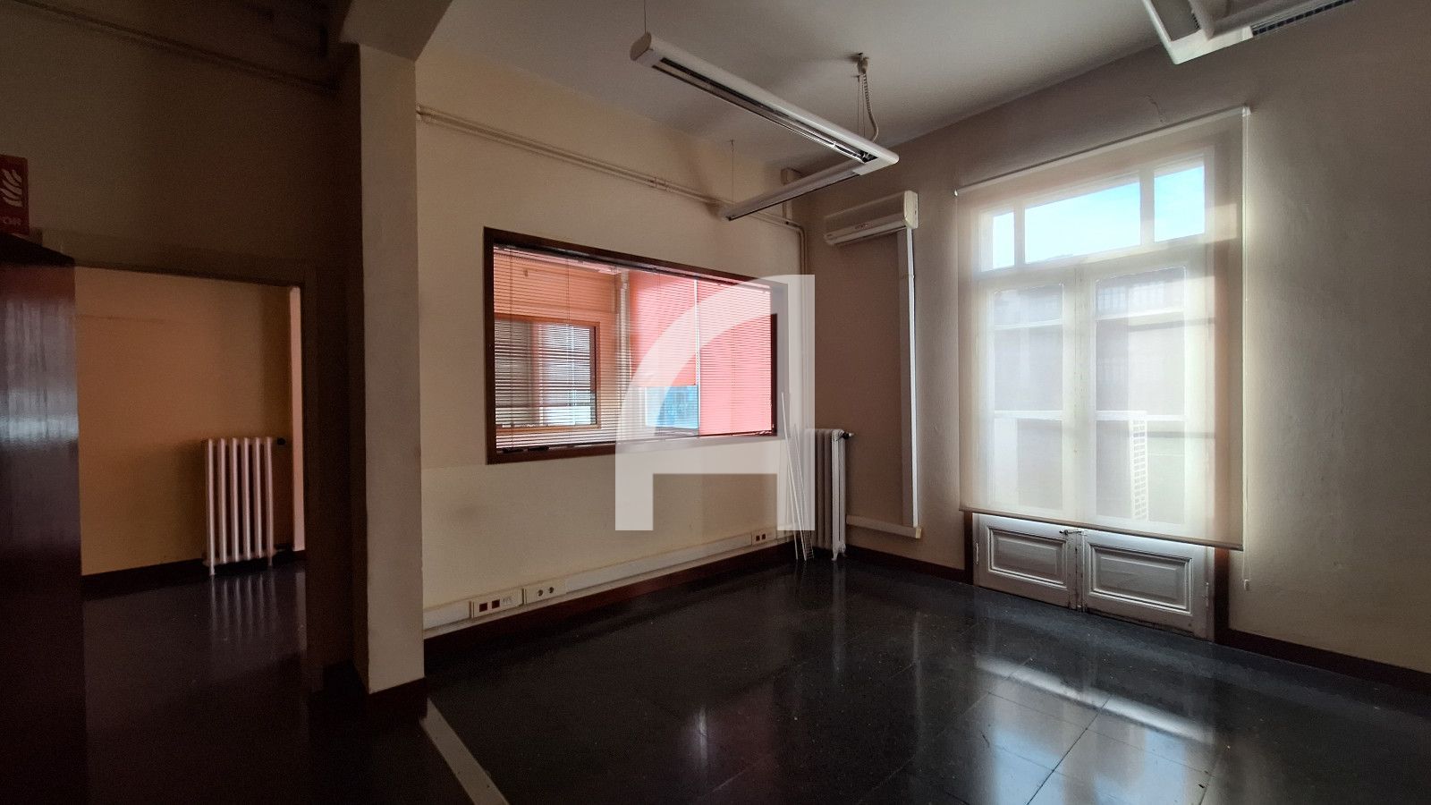 Oficina en alquiler Barcelona. Ref: 17257. GuinotPrunera