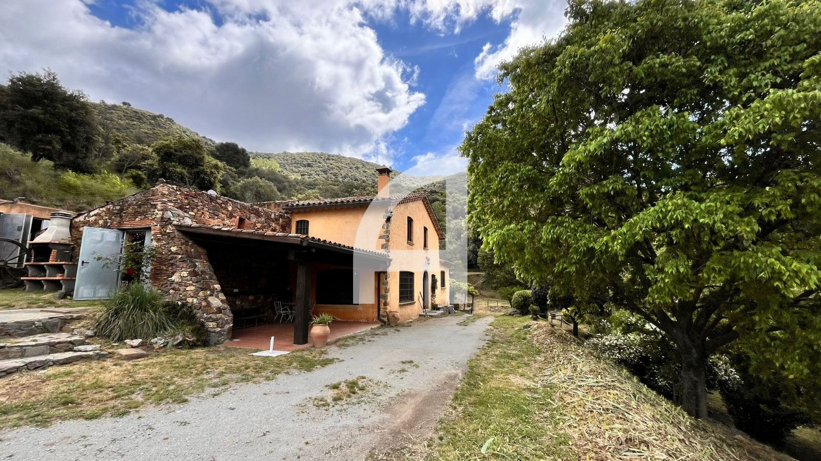 for rent Canoves, Barcelona. Ref: 17258. GuinotPrunera