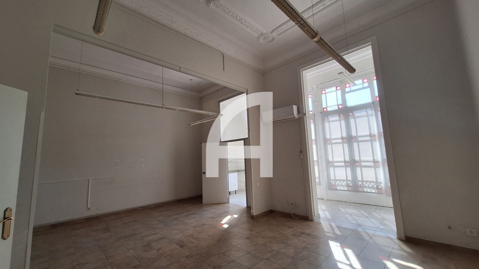 Oficina en alquiler Barcelona. Ref: 17327. GuinotPrunera