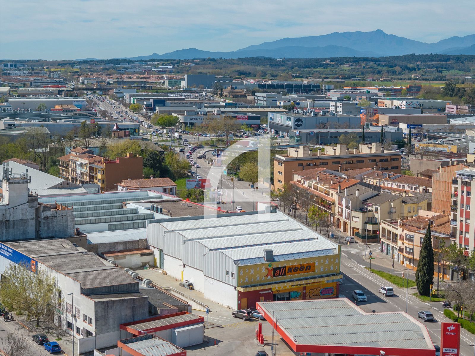 Entrepôt  à louer Girona. Ref: 17399. GuinotPrunera