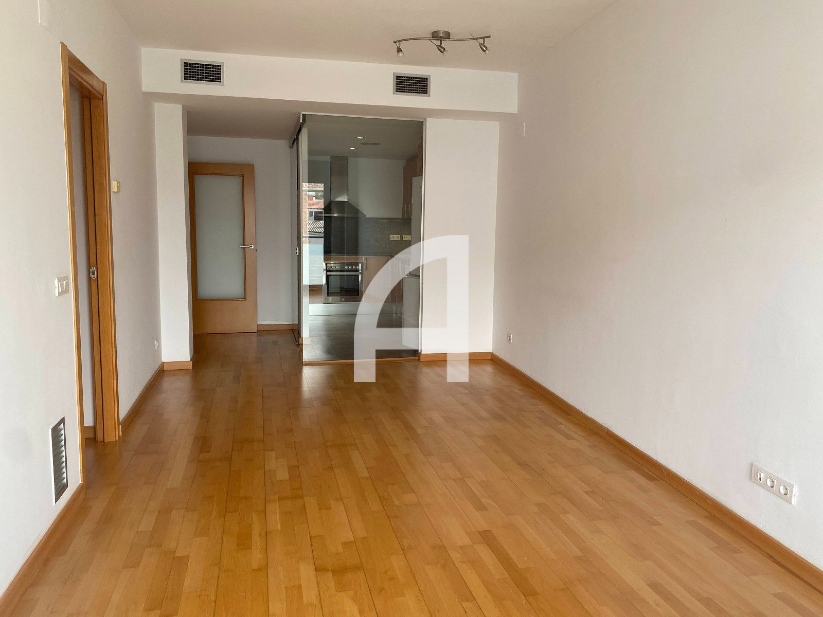 Flat for rent Terrassa, Barcelona. Ref: 31139. GuinotPrunera