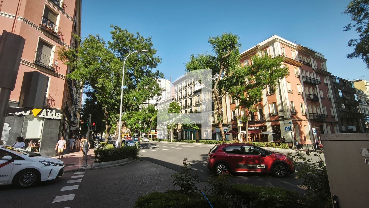 HOGAR PRÁCTICO EN UN ENTORNO PRIVILEGIADO - Foto 33