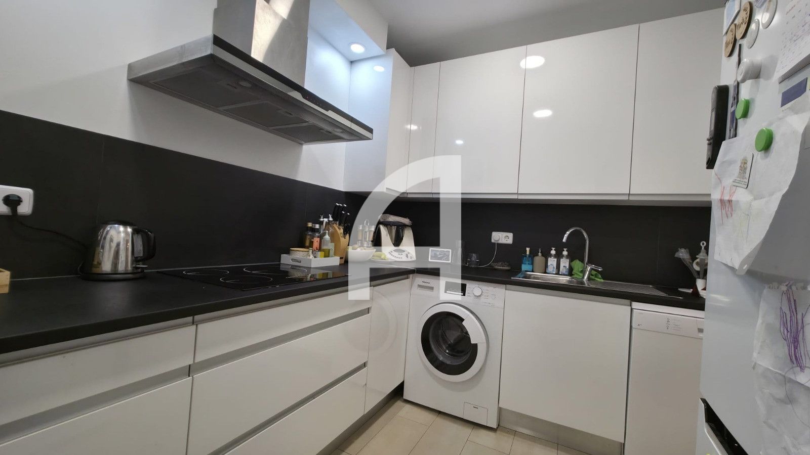 HOGAR PRÁCTICO EN UN ENTORNO PRIVILEGIADO - Foto 10