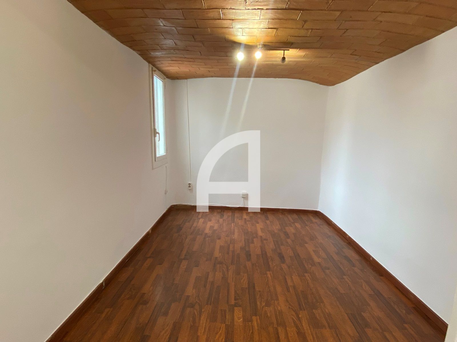 Piso en alquiler Barcelona. Ref: 31772. GuinotPrunera