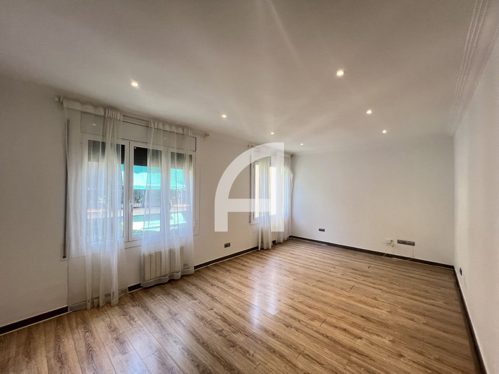 Piso en alquiler Barcelona. Ref: 31779. GuinotPrunera