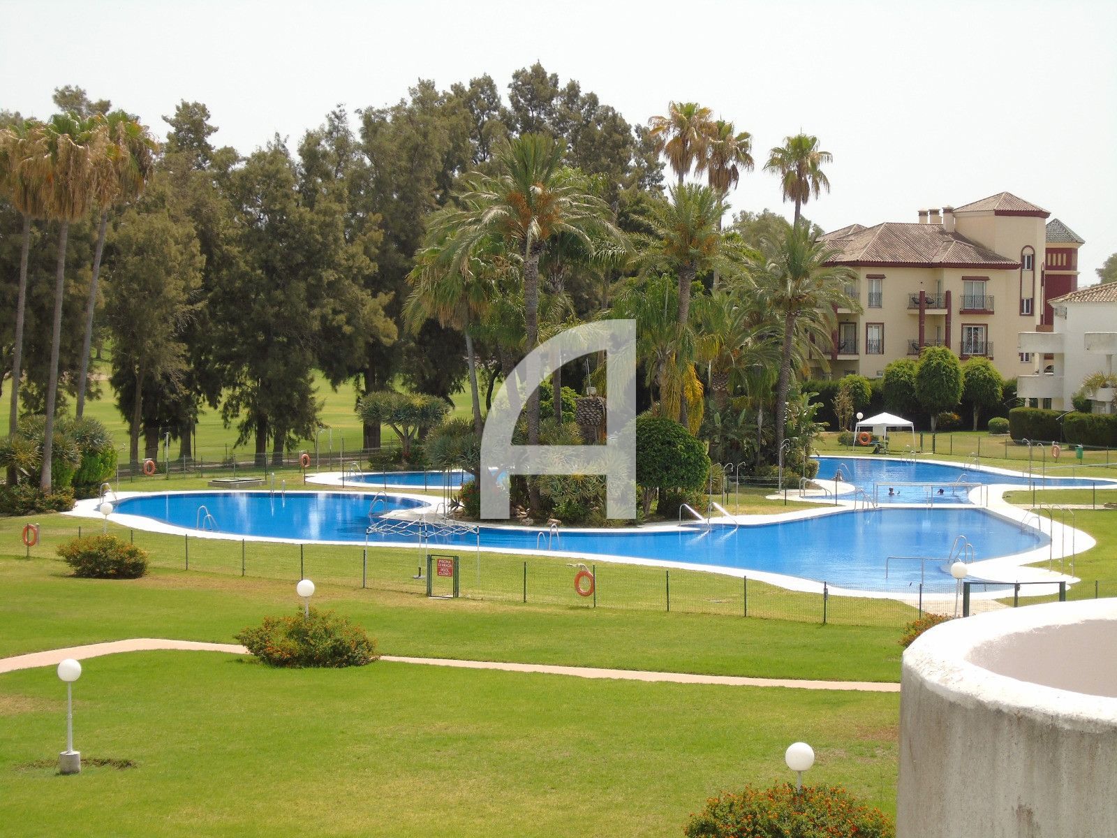 FANTÁSTICO ÁTICO EN LA CODICIADA ZONA DE MIJAS GOLF