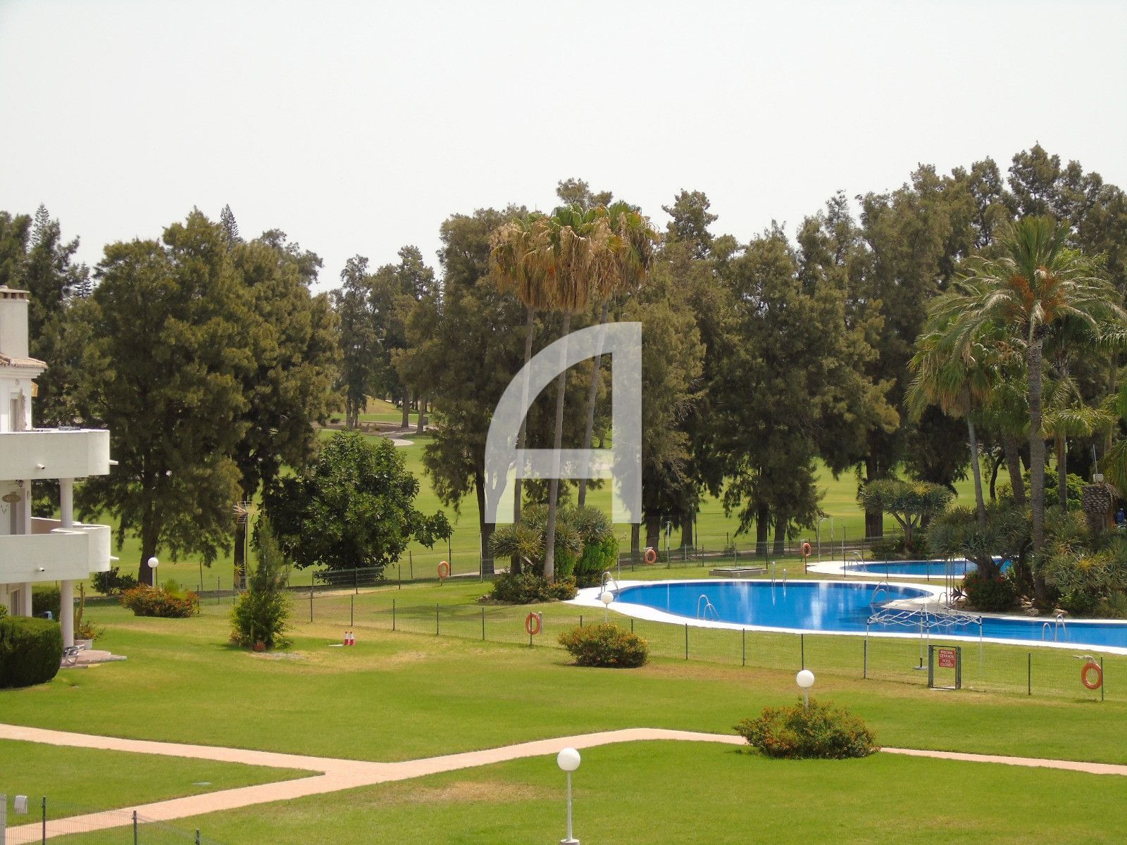 FANTÁSTICO ÁTICO EN LA CODICIADA ZONA DE MIJAS GOLF