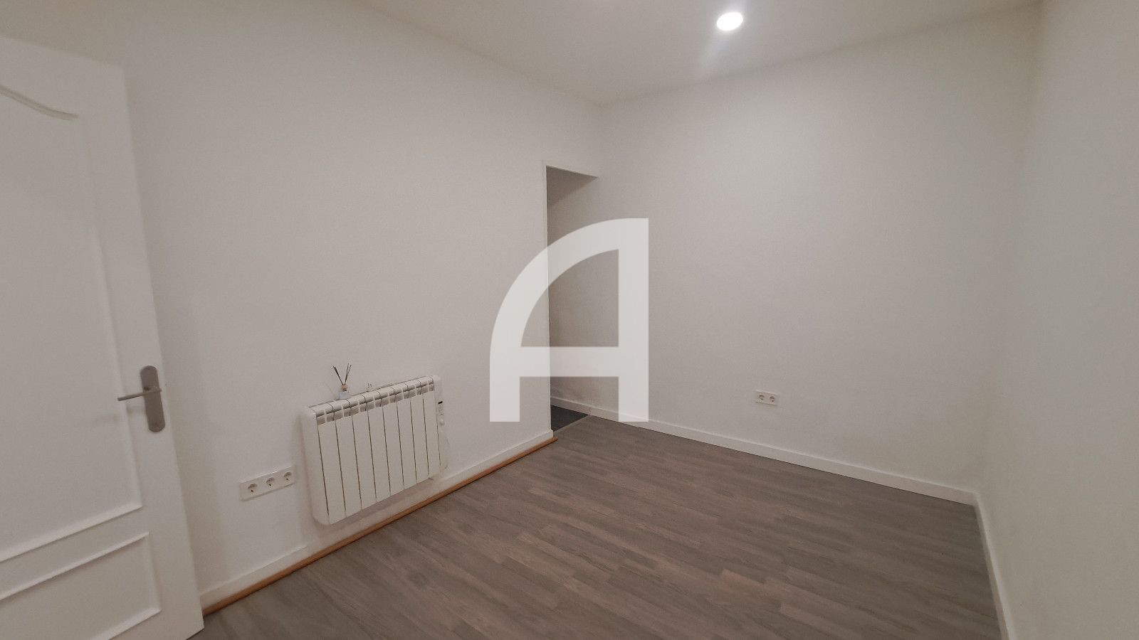 PLANTA BAJA REFORMADA CON ENTRADA INDEPENDIENTE EN SANT PERE NORD - Foto 9