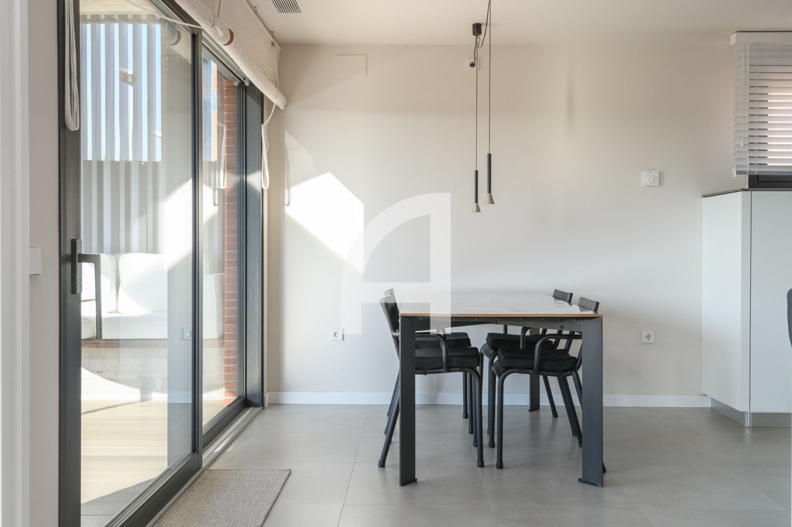 UNA VIVIENDA PENSADA PARA DISFRUTAR: ESPACIO, LUZ Y CALIDAD - Foto 9