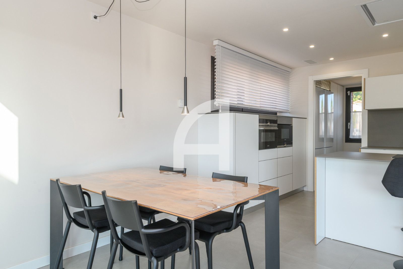 UNA VIVIENDA PENSADA PARA DISFRUTAR: ESPACIO, LUZ Y CALIDAD - Foto 8