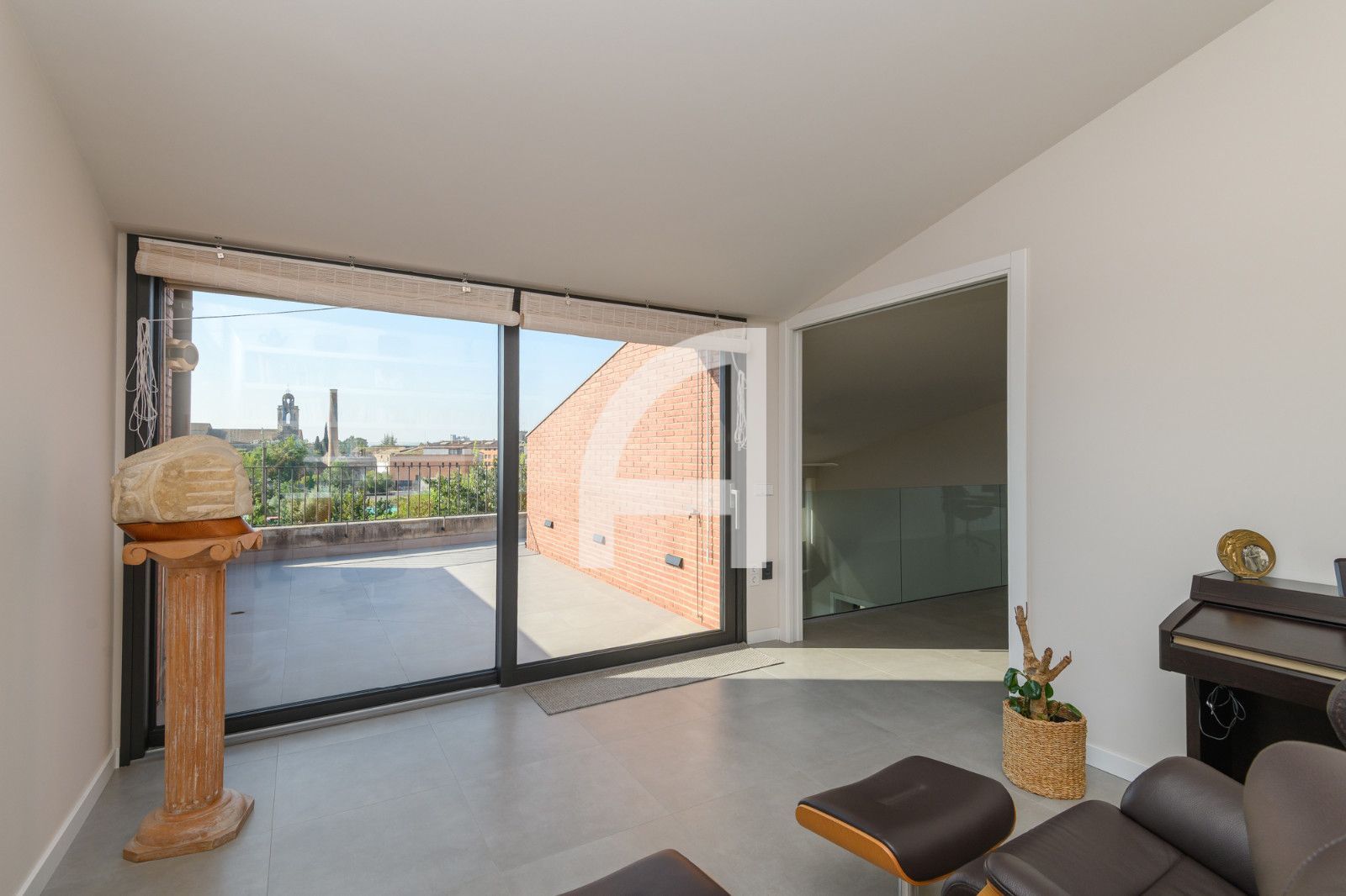 UNA VIVIENDA PENSADA PARA DISFRUTAR: ESPACIO, LUZ Y CALIDAD - Foto 4
