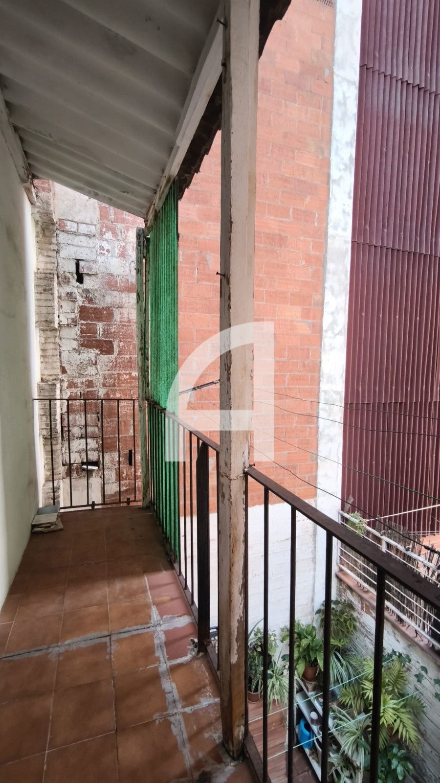 PISO PARA REFORMAR CON MUCHAS POSIBILIDADES